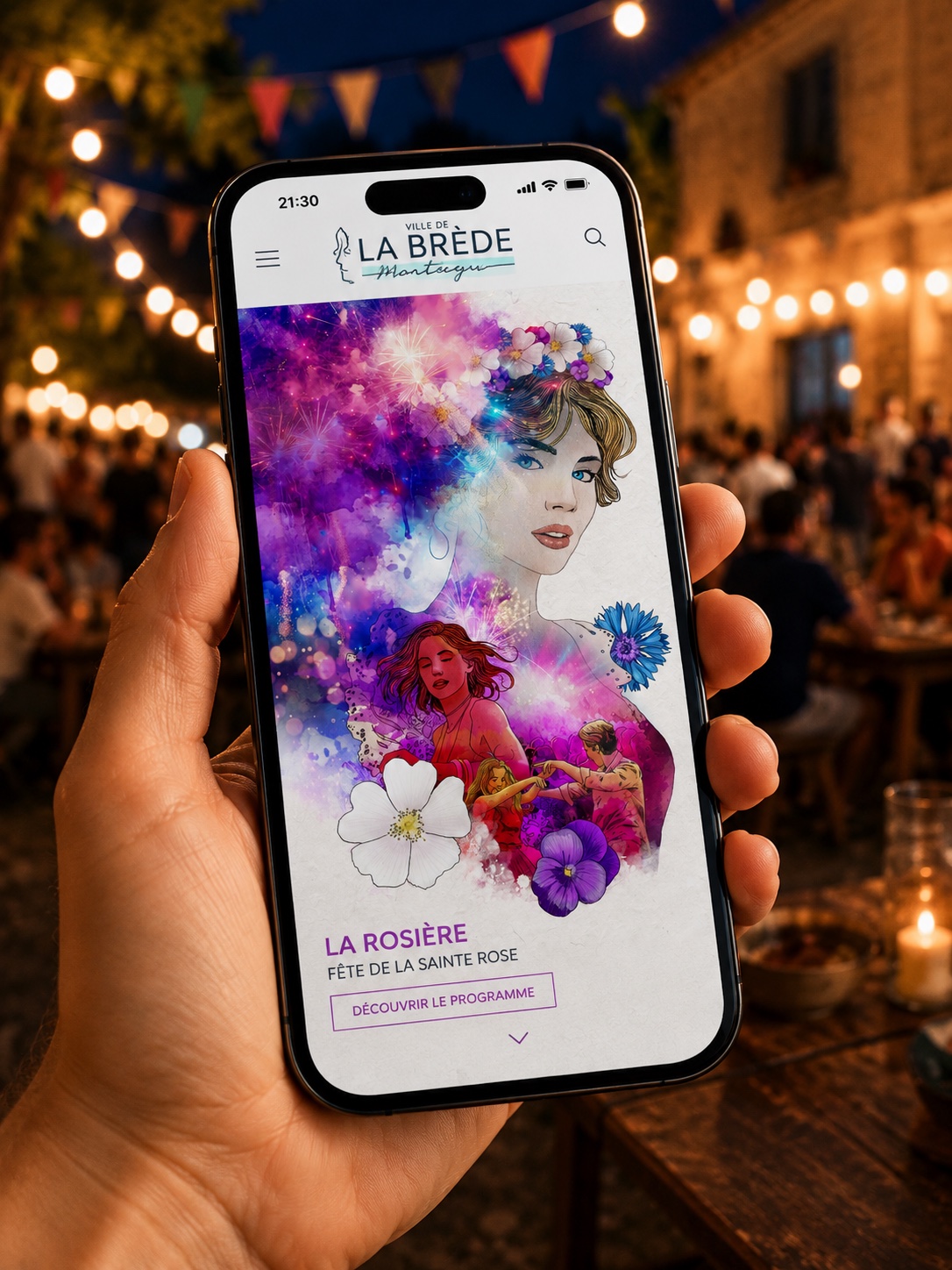 Le site de la Ville de La Brède consulté sur mobile pendant la fête : l'identité de la Rosière plein écran, guirlandes et bodegas en arrière-plan